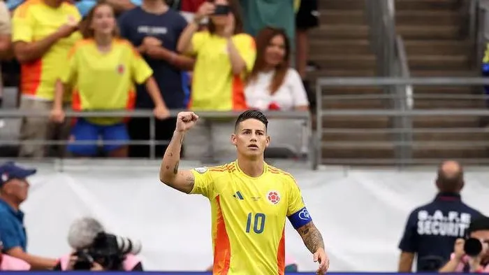 Màn hồi sinh đáng kinh ngạc của James Rodriguez