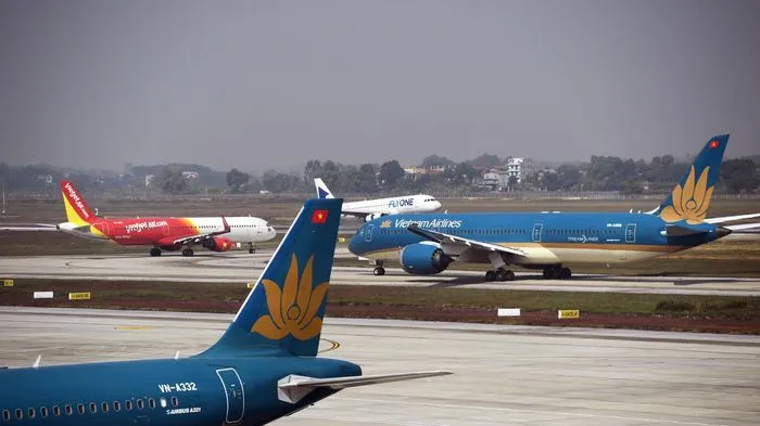 Cổ phiếu Vietnam Airlines bị bán mạnh