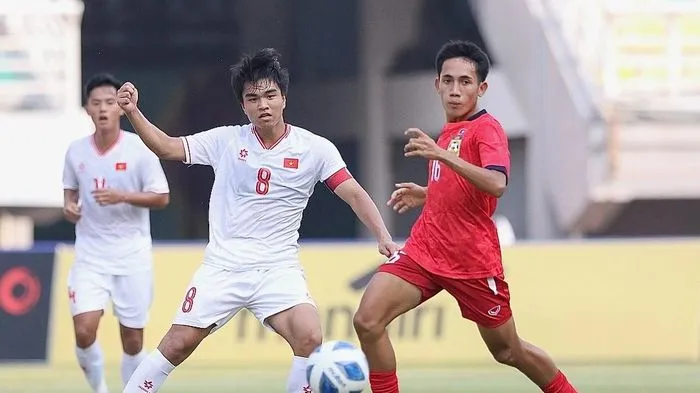 Công Phương tỏa sáng, U19 Việt Nam thắng Lào 4-1