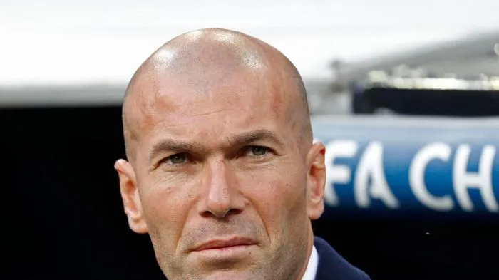 Zidane tiếp tục bị tuyển Pháp từ chối