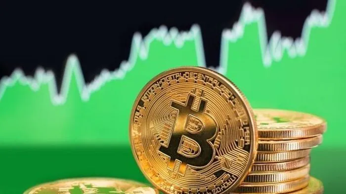 Giá Bitcoin tăng vọt lên 60.000 USD