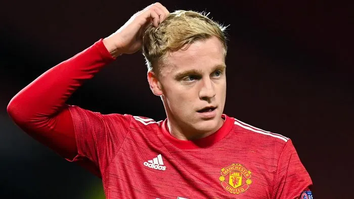 Van de Beek rời MU