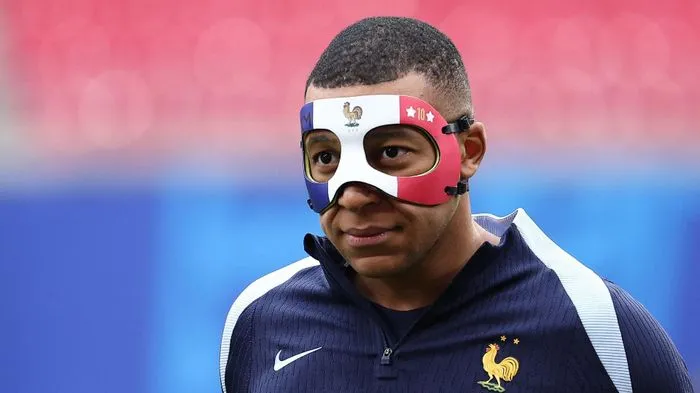 Pháp trả giá khi quá phụ thuộc Mbappe