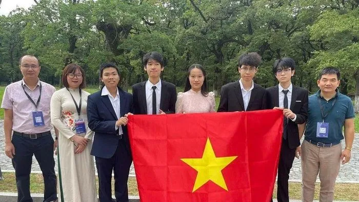 Học sinh Việt giành 4 huy chương tại Olympic Vật lý châu Âu