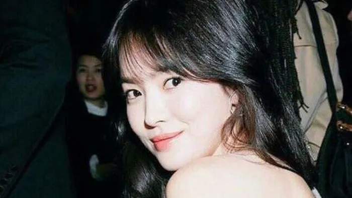 Song Hye Kyo và chồng cũ ‘nàng Cỏ’ đều trở thành nạn nhân của cuộc hôn nhân thế kỷ