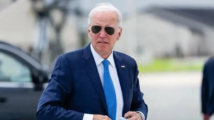 Điều đang chờ đợi ông Biden