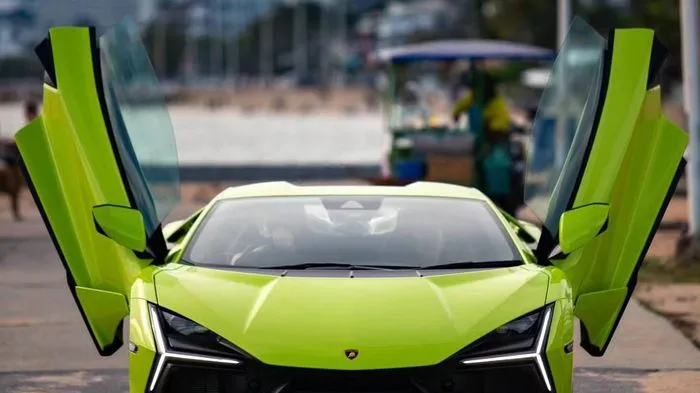 Lamborghini Revuelto đầu tiên tại Đông Nam Á đã có chủ