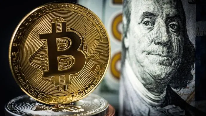 USD, Bitcoin nổi sóng sau thông tin Donald Trump bị ám sát hụt