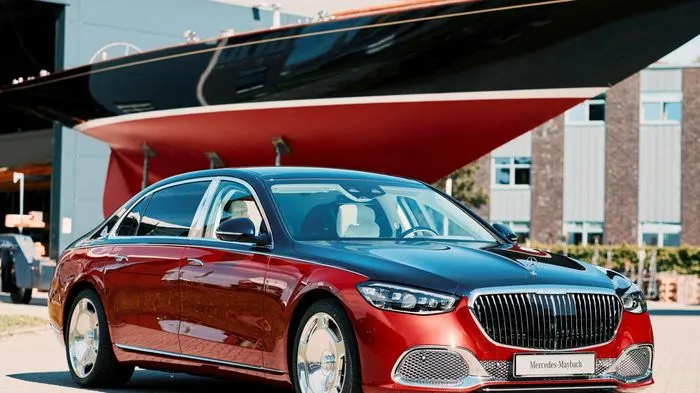 Sedan siêu sang Mercedes-Maybach S 680 ra mắt bản mô phỏng du thuyền