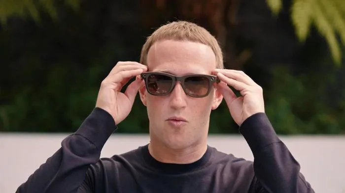 Ảnh cũ Mark Zuckerberg bị đào lại