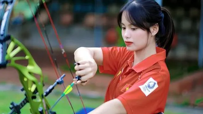 Nhan sắc xinh đẹp của nữ VĐV đầu tiên thi đấu cho thể thao Việt Nam tại Olympic 2024