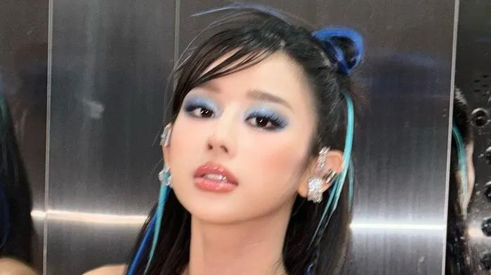 Trào lưu makeup ‘ngôi sao nhạc rock’ như Lisa